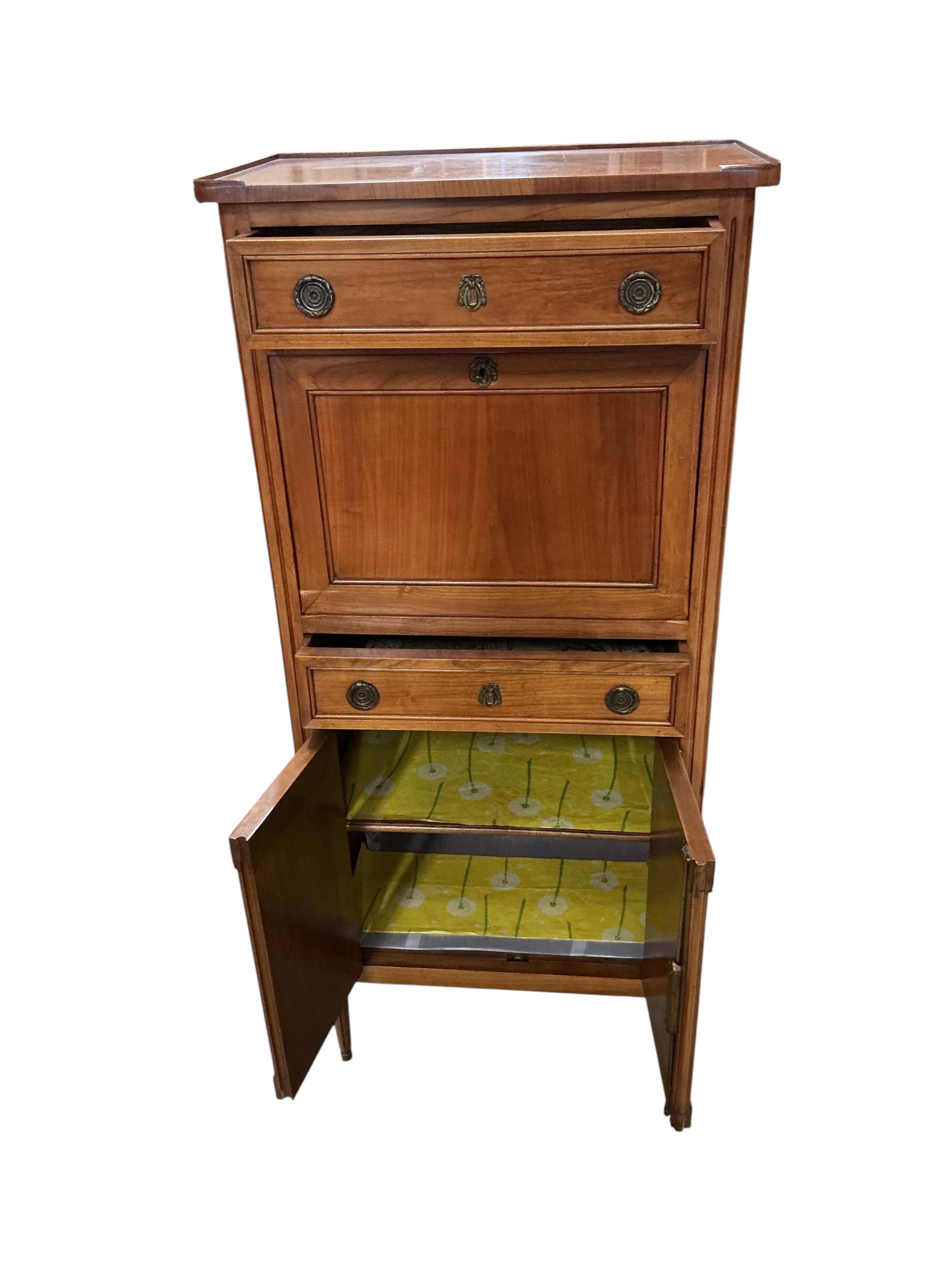A small early 20th century French mahogany secretaire abattant, width 56cm, depth 36cm, height 25cm